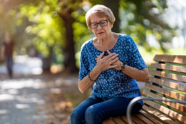 Szívinfarktus a melegfront miatt: jön a kánikula, ezt tanácsolja a kardiológus!