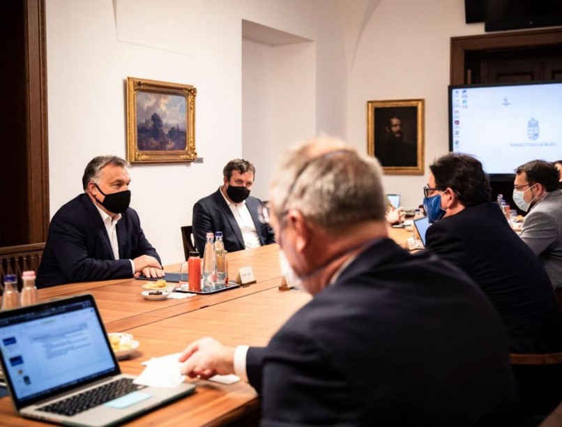 koronavirus karacsony