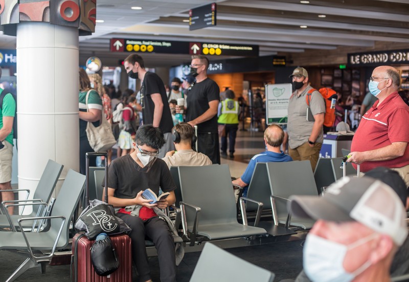 Koronavírus-fordulat: feloldják az utazási korlátozásokat az USA-ban