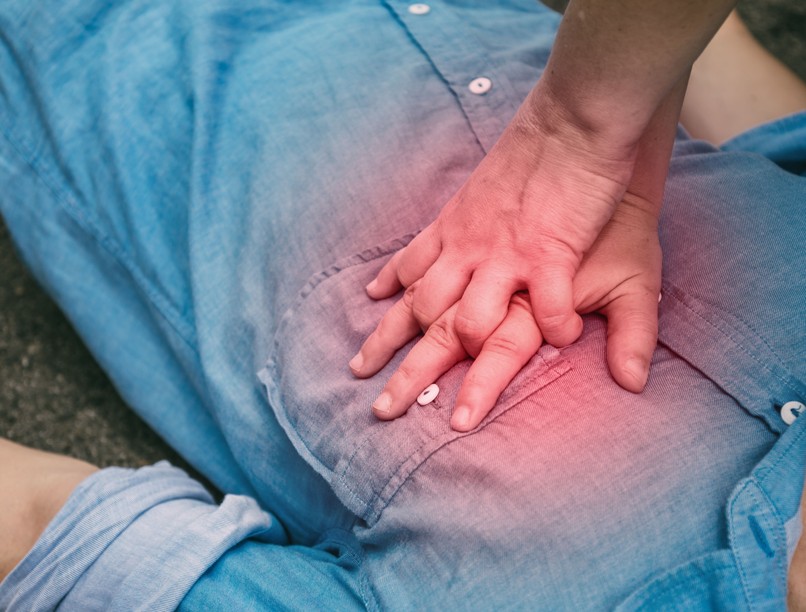 újraélesztés, mentők, család