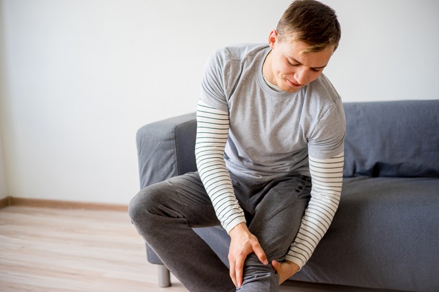 Isiásznak hitték az orvosok a 17 éves fiú lábfájdalmát – 3 évvel később kiderült, hogy rák