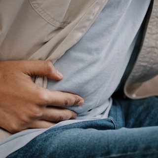 Apró jelek a kézen: az orvos szerint így is kiszúrható a májkárosodás című cikk nyitóképe