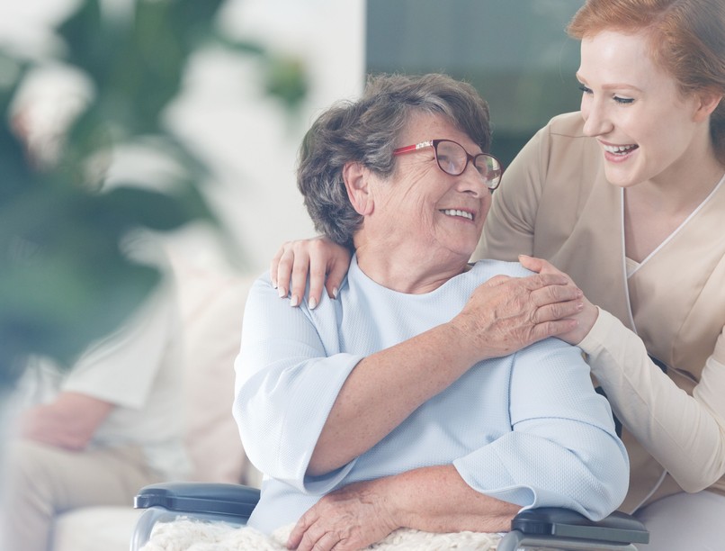 otthonápolás, mosdatás gondozás, felfekvés