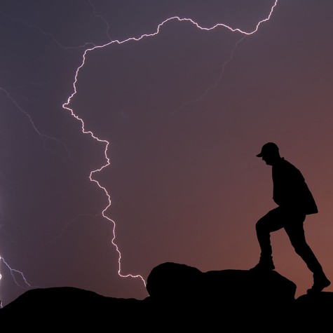 A villámcsapás túlélői kitálalnak: ilyen érzés, amikor több ezer volt fut át a testen című cikk nyitóképe