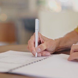 Figyelje a kézírását – Parkinson-kórt is jelezhet, ha ezt tapasztalja! című cikk nyitóképe