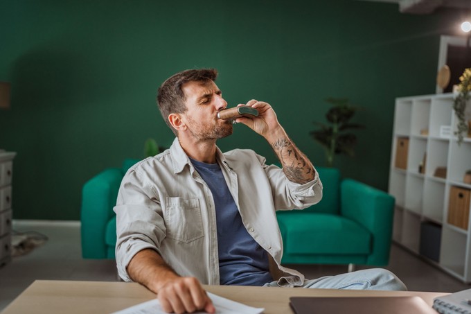 Kutatók szerint az ilyen szemszínnel rendelkezők nagyobb eséllyel válnak alkoholistává című cikk nyitóképe