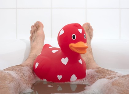 Hányszor kell zuhanyoznia egy idős embernek? 65 felett hetente ennyi alkalom az ideális című cikk nyitóképe