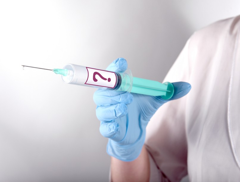 covid, vakcina, hamis oltás, sóoldat, csalás, koronavírus, Pfizer