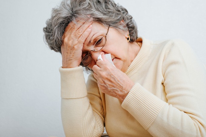 Édesanyám orra eldugul az unokái közelében, mi az oka? Az orvos válaszol című cikk nyitóképe