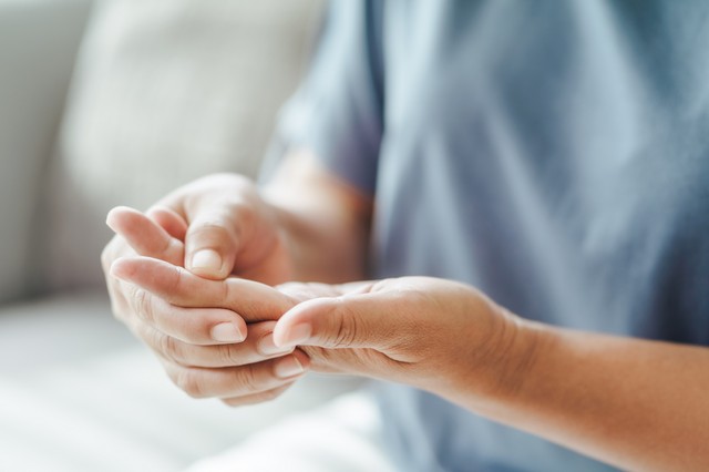 Ezektől a betegségektől fájhatnak folyton az ujjai