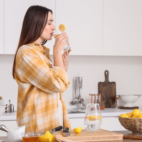 Ez a leggyakoribb hiba vízivás közben – a veséi fizetnek meg érte! című cikk nyitóképe