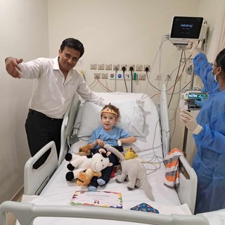 Együtt nyomták meg a gombot: így kapta meg a világ legdrágább gyógyszerét a SMA-val küzdő Tomika című cikk nyitóképe