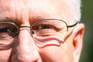 Férfitársak! Itt a mi menopauzánk is...