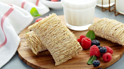 Mindenki lenézi ezt a reggelit – pedig az egyik legegészségesebb, amit ehet idősebb korban is! című cikk nyitóképe