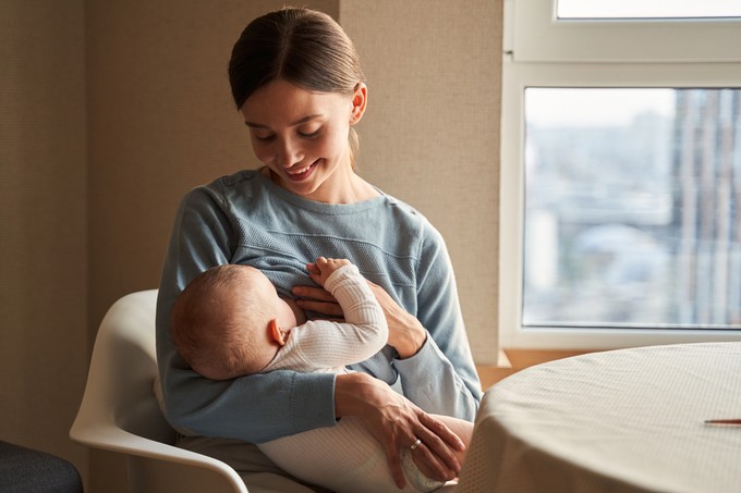 27. Biztonságos a szoptatás alatti oltás? című cikk nyitóképe