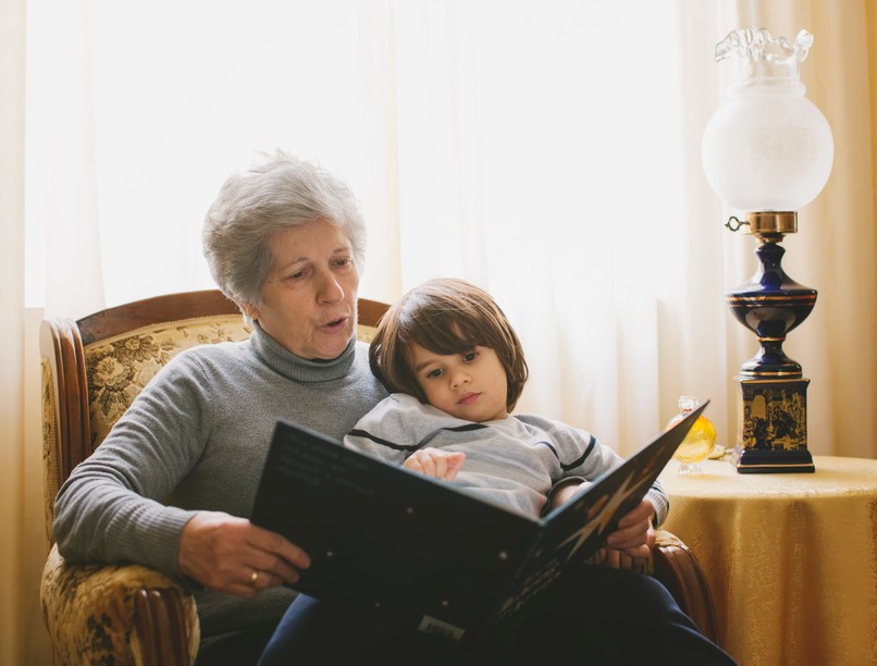 influenza, megfázás, tüdőgyulladás, gyerek, nagyszülő, vírus