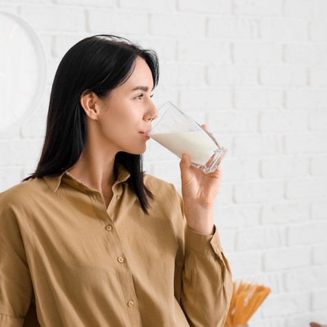 Tegye ezt a fűszert a tejhez – nem csak az íze lesz jobb, több fronton is támogatja a szervezetét, sőt, az elalvásban is segíthet című cikk nyitóképe