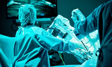 Elsőként a hazai magánegészségügyben: robotsebészet a legmagasabb minőségben 