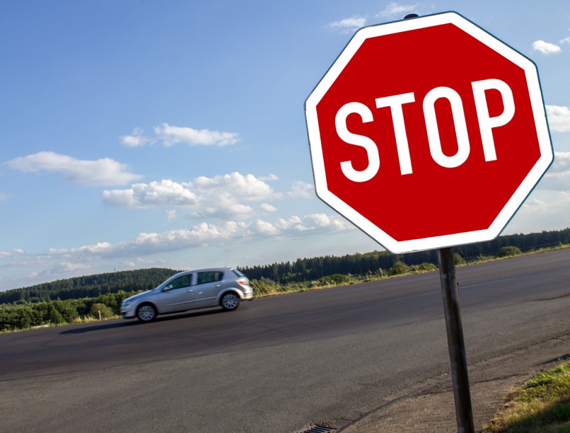 baleset, kisgyerek, stop tábla, kispest