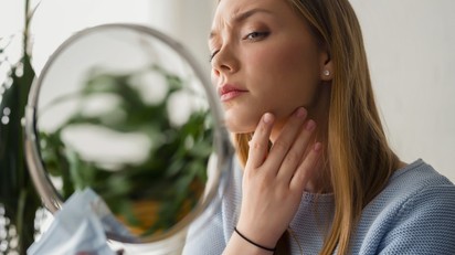 Száraz bőr: nem csak esztéikai probléma, betegséget is jelezhet című cikk nyitóképe