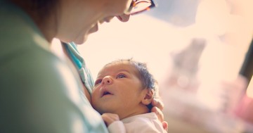  Mentősök segítettek világra egy babát Veszprémben 