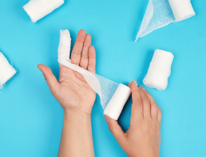 mély seb vágás kezelése otthon