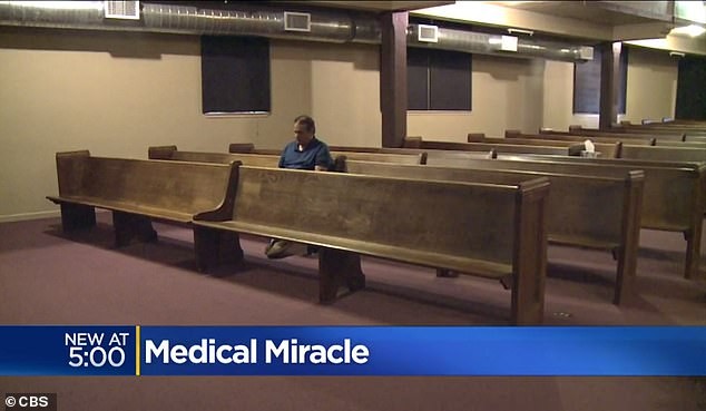 Wood úgy gondolja, ami vele történt, Istentől származó csoda volt - a saját, és egyházközösségének imája segített rajta.