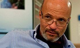 Zacher Gábor: február - a függőségek hónapja