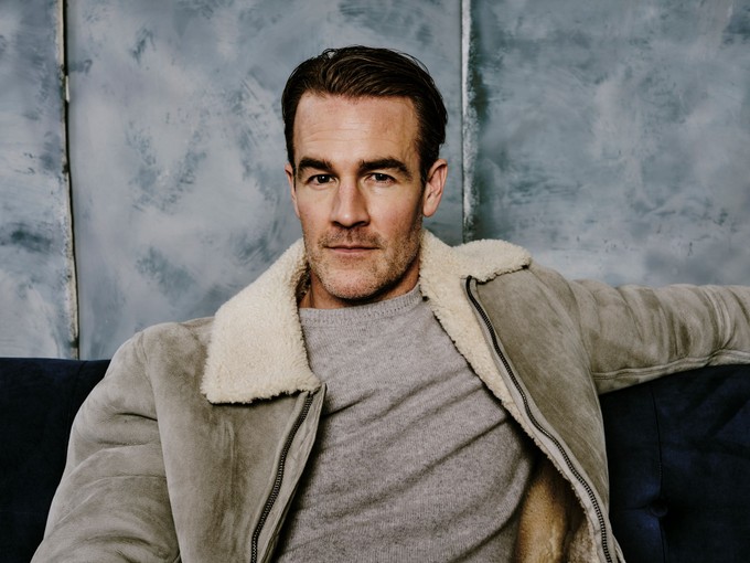48 évesen elhunyt James Van Der Beek – ez volt az első tünete a halálát okozó vastagbélráknak című cikk nyitóképe