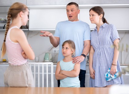 Ez az ártatlannak tűnő szülői szokás hosszú évekre megmérgezheti a testvérek kapcsolatát című cikk nyitóképe