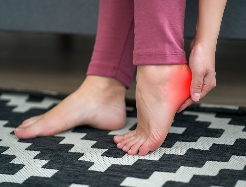 sarokfájás, lúdtalp, felnőtt, kezelés, gyógytorna