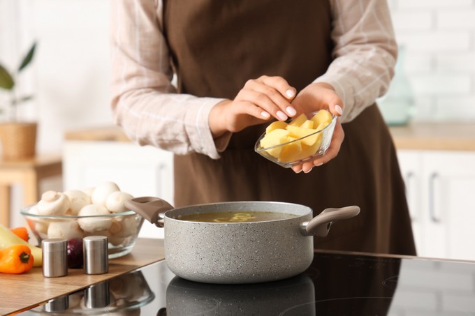 Ég a gyomra? Igyon rá krumplilevet! Egy kutató nagymámája adta az ötletet a gyomorfekély ellenszeréhez című cikk nyitóképe