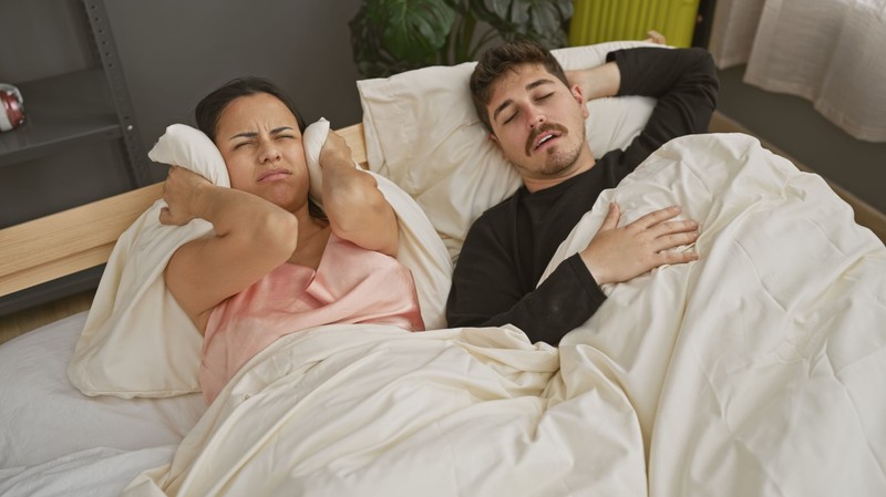 Horkol? Ezeket tegye a nyugodt, csendes éjszakákért