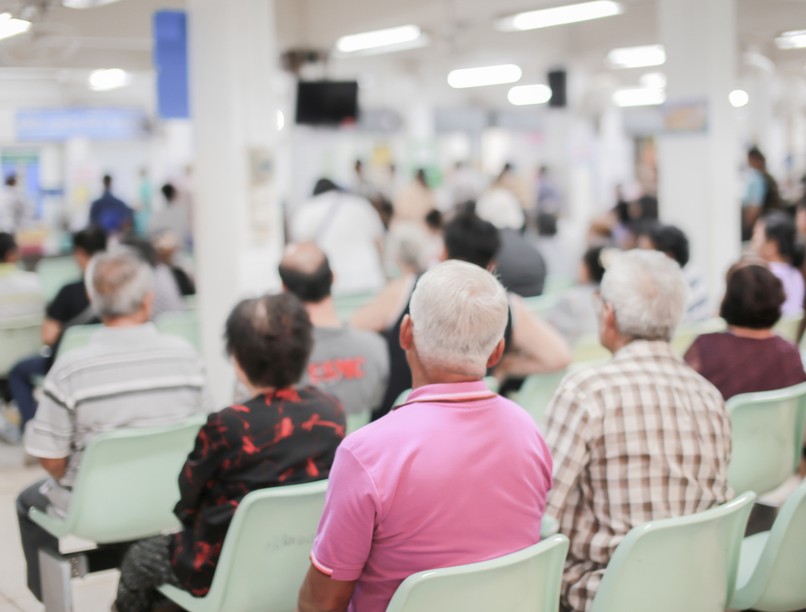 orvos, szakorvos, vizsgálat, várakozás, Gulyás Gergely, miniszter