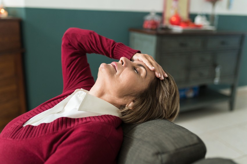 Néha, a hétköznapi tünetek mögött rákos megbetegedés is állhat, de a kezdeti tünetekre - azok hétköznapi volta miatt - nem feltétlen figyelünk. Hematológus mondja el, mikor érdemes orvoshoz fordulni.