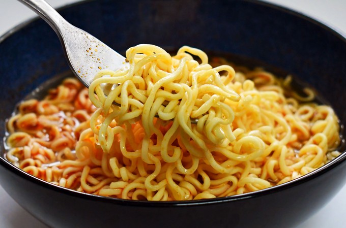 Mi is pontosan a zacskós leves, és mennyire számít egészségtelennek? című cikk nyitóképe