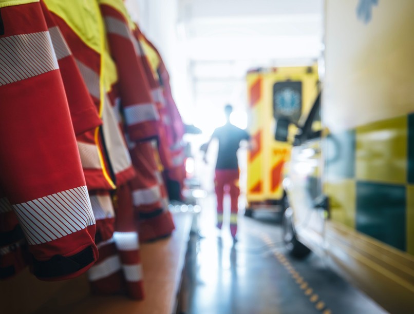 mentő erőszak hatvani vasútállomás Videó