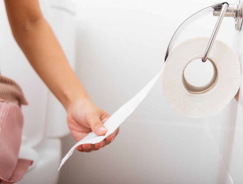 milyen betegségre utal a széklet színe