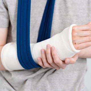 Nem ér véget a gyógyulás a gipsz levételével – sőt, ott kezdődik igazán című cikk nyitóképe