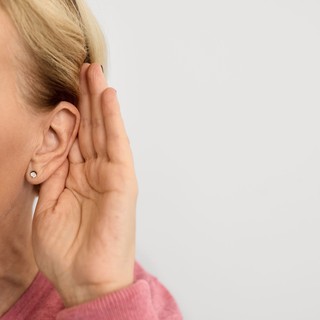 A veleszületett süketség ma már nem végítélet című cikk nyitóképe