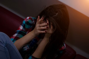 Innen lehet tudni, hogy valaki szenvedélybeteg: ezek a jelek függőségre utalnak  