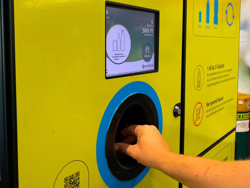 Kiderült, hogyan teljesít Magyarország a kötelező palackvisszaváltásban