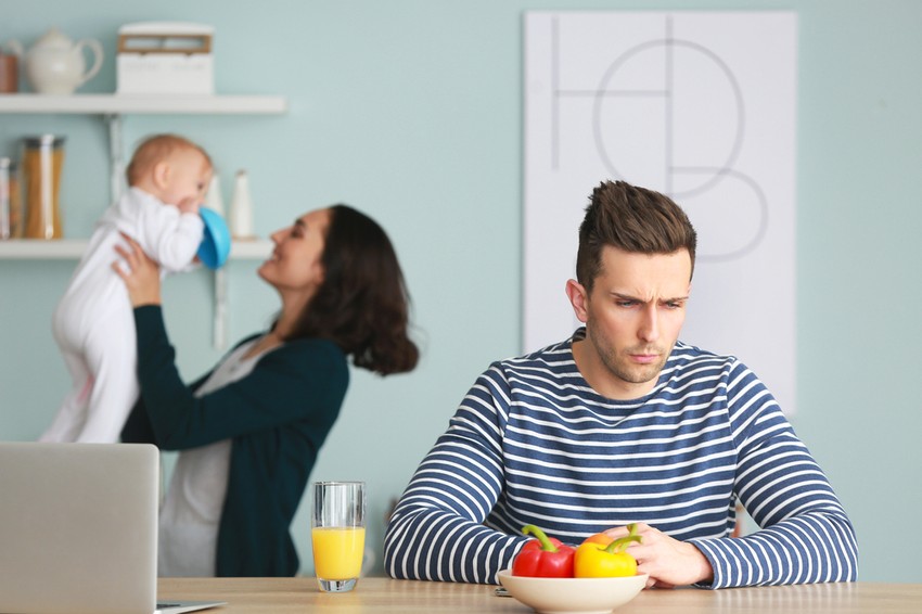 Tisztelt Orvosok! Létezhet-e a férfiaknál olyan szülés utáni depresszió, mint a nőknél?