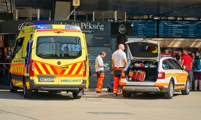 Sokan bele sem gondolnak, mit tesznek - ez zavarja legjobban a mentőket és az ellátást