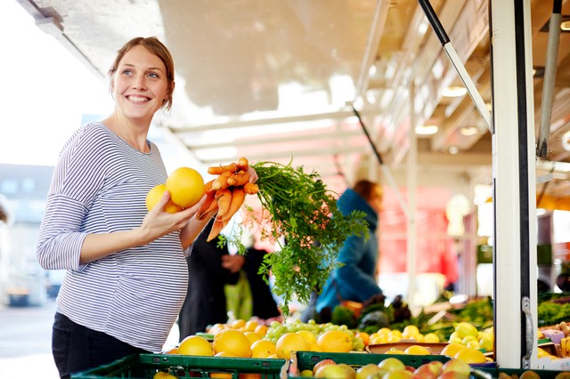 Óriásbébink lesz, ha sok multivitamint szedünk? Ezeket az életmódtanácsokat minden kismamának érdemes szem előtt tartania