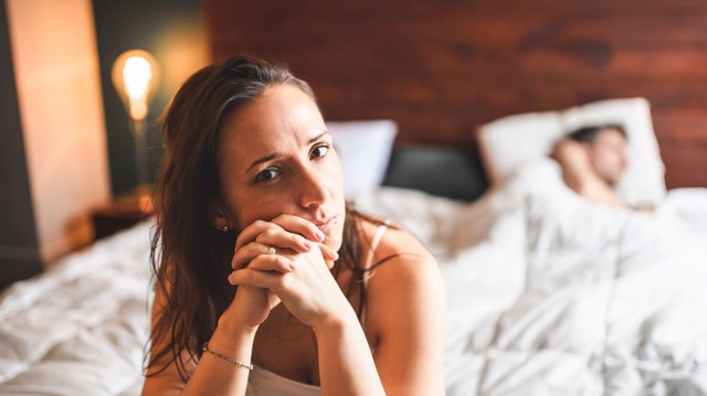 Mit lehet tenni, ha erős szorongás és rágörcsölés miatt nem jön az orgazmus? Az orvos válaszol