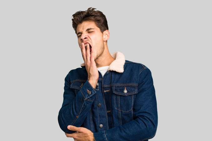 Állandóan ásítozik? Nem biztos, hogy csak fáradt – komoly oka is lehet című cikk nyitóképe