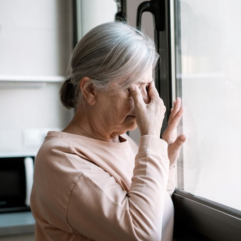 „Haza akarok menni” – mit üzen ezzel valójában egy demenciával élő ember? című cikk nyitóképe