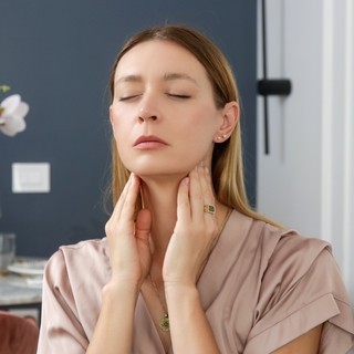 Duzzadt nyirokcsomók – ezek a leggyakoribb okok a fertőzéstől a daganatig című cikk nyitóképe