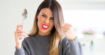 A perimenopauza dühös, őrült anyává változtatta – "Nem vicc, a gyerekeim kikerültek, és végül elváltam"